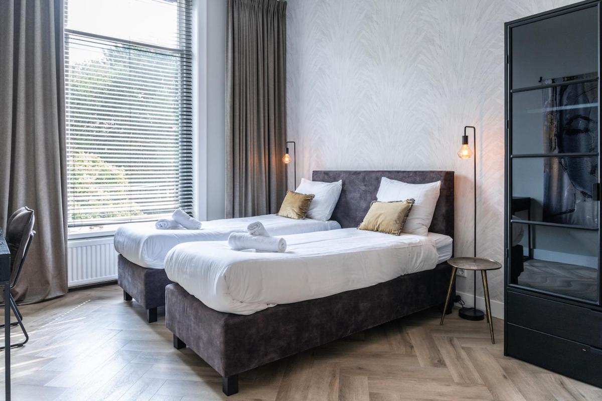 Xxl Loft With Bath Located Stadsvilla Tilburg Eksteriør bilde