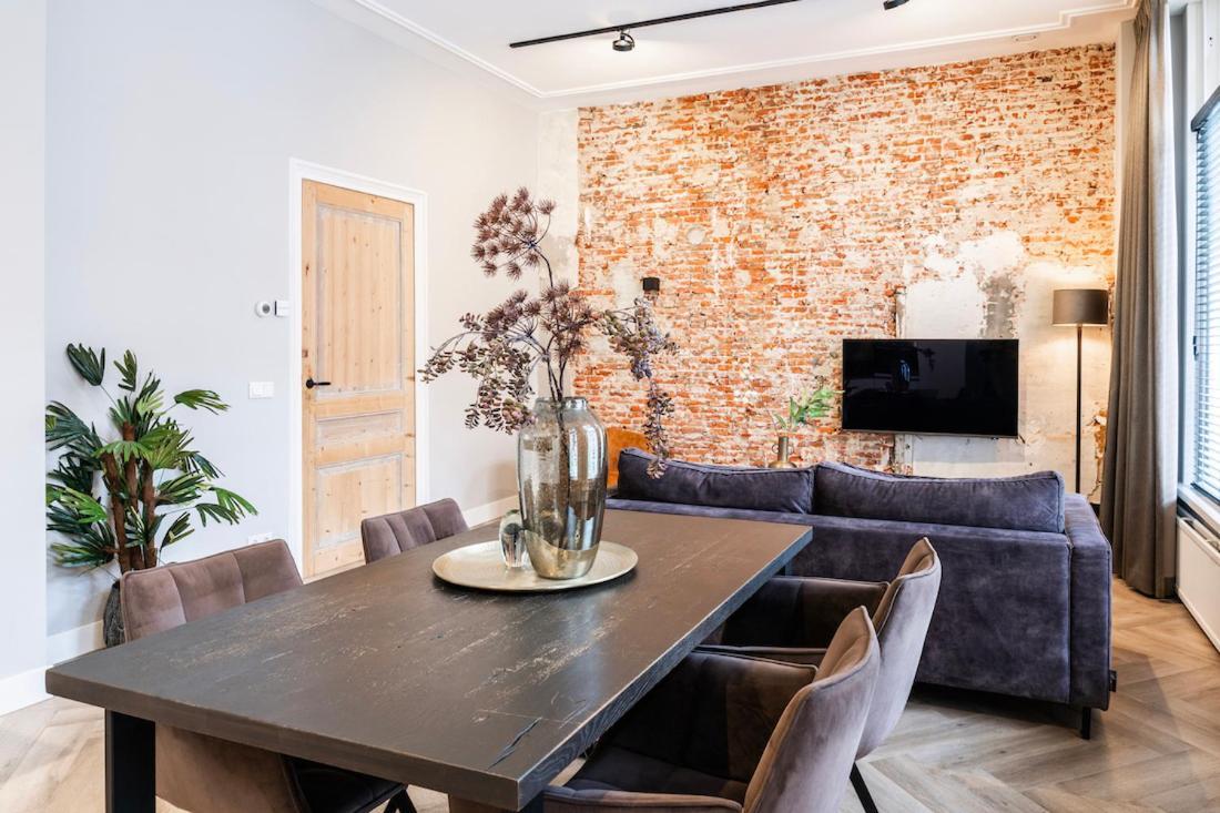 Xxl Loft With Bath Located Stadsvilla Tilburg Eksteriør bilde